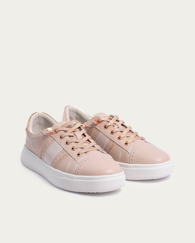 Cassarra Sneakers