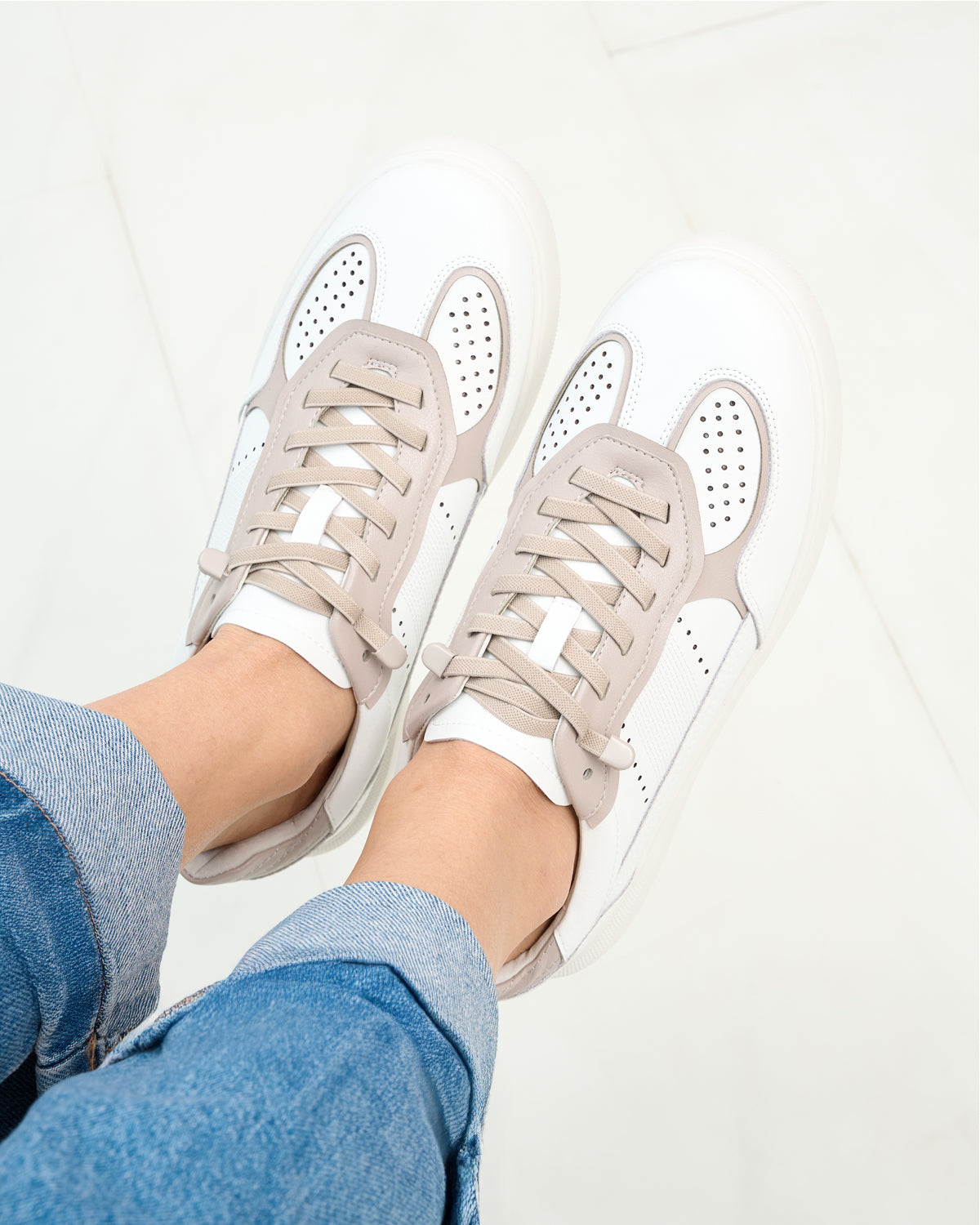 #color_white