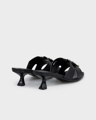 Yvie Sandals